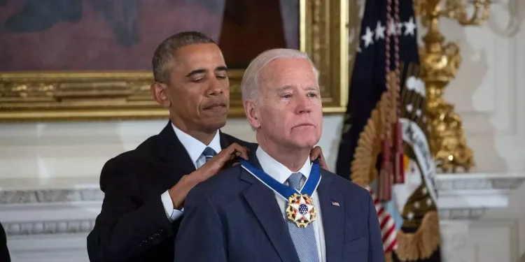 Ο Ομπάμα “καταστρέφει” τους Δημοκρατικούς – Τώρα πιστεύει πως ο Μπάιντεν πρέπει να αποχωρήσει και να μπει η Καμαλα Χαρις !