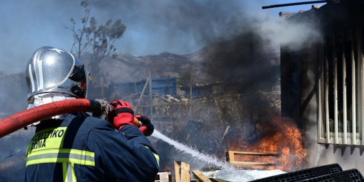 Στον ανακριτή αύριο ο 66χρονος για τις φωτιές στη Βάρη – Το προφίλ του – FANTOMAS.GR Στον ανακριτή αύριο ο 66χρονος για τις φωτιές στη Βάρη – Το προφίλ του – FANTOMAS.GR