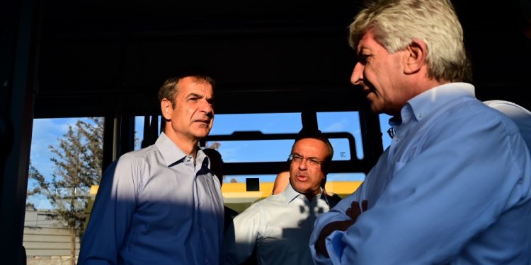 Στο αμαξοστάσιο του ΟΑΣΑ στο Κορωπί ο πρωθυπουργός- «Επενδύουμε συστηματικά στα ΜΜΜ»