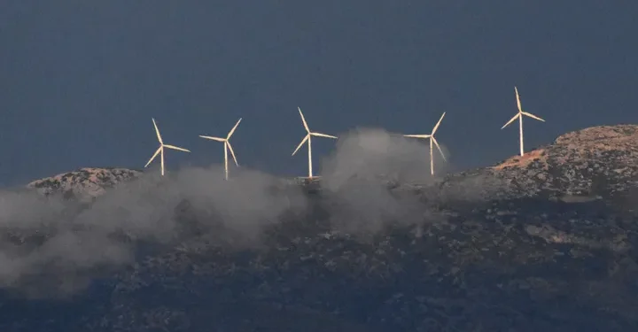 Φωτιές και ανεμογεννήτριες