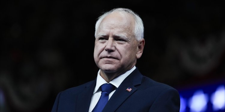 Τιμ Γουόλζ: Ο Τραμπ δεν έχει ιδέα τι σημαίνει να υπηρετείς το έθνος – Επιδιώκει μόνο το προσωπικό του όφελος