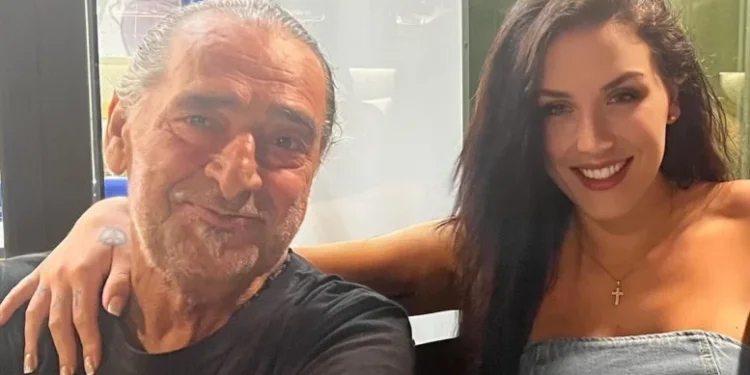 Ιουλία Καλλιμάνη: Συγκινεί μιλώντας για τον Βασίλη Καρρά – «Μου είπε πολλά, που θα τα κρατήσω ως φυλαχτό»