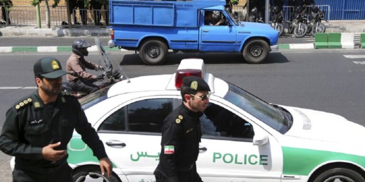 Ιράν: Ένας νεκρός και δέκα τραυματίες εξαιτίας διαρροής αερίου σε εγκατάσταση των Φρουρών της Επανάστασης Ιράν: Ένας νεκρός και δέκα τραυματίες εξαιτίας διαρροής αερίου σε εγκατάσταση των Φρουρών της Επανάστασης