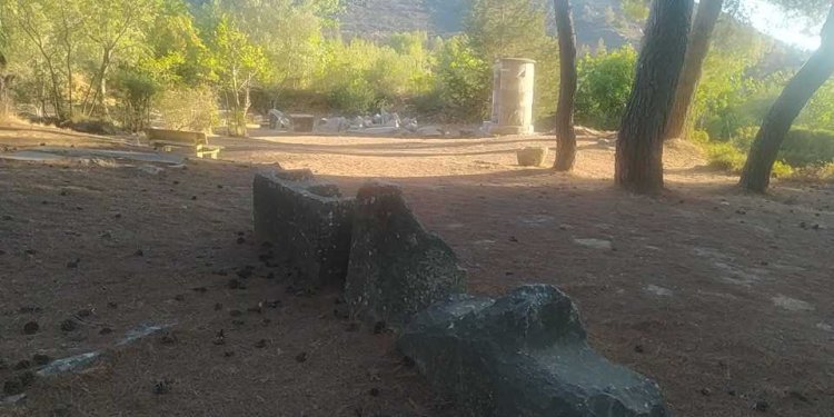 ΥΠΠΟ: Αλώβητος ο αρχαιολογικός χώρος του Διονύσου (Ικάριον)