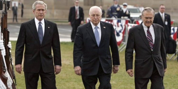 Ντικ Τσέινι: «Έχουμε καθήκον να βάζουμε τη χώρα πάνω από το κόμμα – Στα 248 χρόνια ιστορίας της χώρας ουδέποτε υπήρξε κάποιος που εγείρει μεγαλύτερη απειλή για το δημοκρατικό πολίτευμά μας από τον Ντόναλντ Τραμπ»