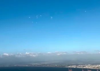 Πύραυλος της Χεζμπολάχ έφτασε στο Τελ Αβίβ και αναχαιτίστηκε – Σειρήνες στην πρωτεύουσα του Ισραήλ