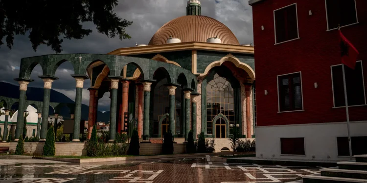 Ευφυής ενέργεια Ράμα: Ετοιμάζει Ισλαμικό Κράτος στην καρδιά της Αλβανίας – Αντιδράσεις στην Τουρκία – Μένει άπραγη η Κυβέρνηση Μητσοτάκη Ευφυής ενέργεια Ράμα: Ετοιμάζει Ισλαμικό Κράτος στην καρδιά της Αλβανίας – Αντιδράσεις στην Τουρκία – Μένει άπραγη η Κυβέρνηση Μητσοτάκη