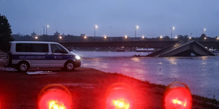 Μεταναστευτικό: Η Γερμανία έκλεισε τα σύνορα της – Η Ελλάδα πάει το θέμα στην επόμενη σύνοδο Μεταναστευτικό: Η Γερμανία έκλεισε τα σύνορα της – Η Ελλάδα πάει το θέμα στην επόμενη σύνοδο