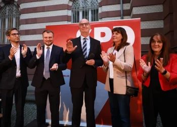 Νίκη του SPD στο Βρανδεμβούργο – «Το κόμμα κέρδισε, ο καγκελάριος έχασε», σχολιάζουν τα ΜΜΕ