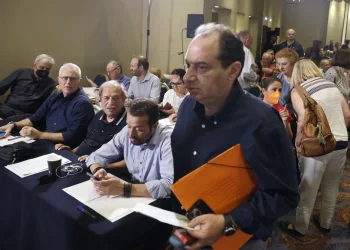 Σπίρτζης κατά Κασσελάκη: Διαιρεί συνέχεια τον ΣΥΡΙΖΑ – Να φύγει χωρίς εκλογές