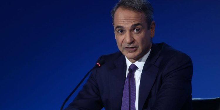 Αύξηση μισθών και αναβάθμιση του ΕΣΥ οι δύο μεγάλοι στόχοι