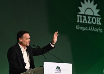 Σφοδρή επίθεση Δούκα σε Ανδρουλάκη: Τον κατηγορεί για επίδειξη αλαζονείας – «Υποτιμά τους συνυποψηφίους του»