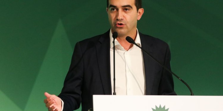 Μ. Κατρίνης: Δεν σκοπεύω να αφομοιωθώ ή να προσχωρήσω σε επιλογές στασιμότητας και παρακμής Μ. Κατρίνης: Δεν σκοπεύω να αφομοιωθώ ή να προσχωρήσω σε επιλογές στασιμότητας και παρακμής