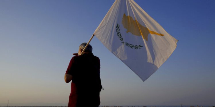 Επιστολή Κύπρου σε ΓΓ ΟΗΕ: Οι στρατιωτικές παραβιάσεις από τις δυνάμεις κατοχής της Τουρκίας στοχεύουν να δημιουργήσουν νέα τετελεσμένα Επιστολή Κύπρου σε ΓΓ ΟΗΕ: Οι στρατιωτικές παραβιάσεις από τις δυνάμεις κατοχής της Τουρκίας στοχεύουν να δημιουργήσουν νέα τετελεσμένα