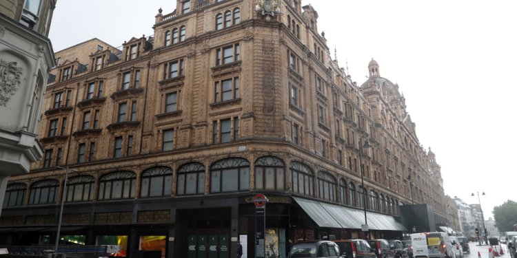 Μοχάμεντ αλ Φαγέντ: Η αστυνομία ζητά από άλλα πιθανά θύματά του να αναφέρουν περιστατικά κακοποίησής τους από τον Αιγύπτιο δισεκατομμυριούχο Μοχάμεντ αλ Φαγέντ: Η αστυνομία ζητά από άλλα πιθανά θύματά του να αναφέρουν περιστατικά κακοποίησής τους από τον Αιγύπτιο δισεκατομμυριούχο