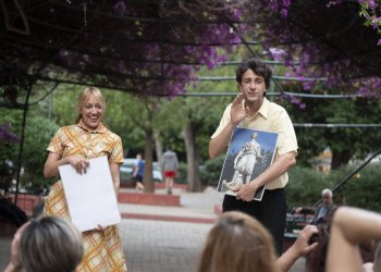 Η θεατρική διαδρομή «Επόμενη Στάση: Κυψέλη» επιστρέφει στη Δημοτική Αγορά Κυψέλης 