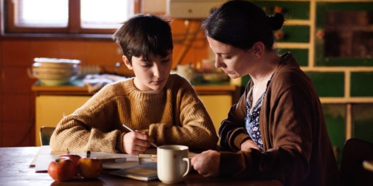 Άκρως αποκαλυπτικά τα στοιχεία της Eurostat αναφορικά με τους δείκτες φτώχειας στη χώρα μας Άκρως αποκαλυπτικά τα στοιχεία της Eurostat αναφορικά με τους δείκτες φτώχειας στη χώρα μας