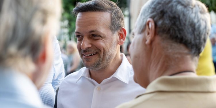 Απίστευτο! Κατηγορούν τον Χαρη Δούκα με την θητεία των 9 μηνων για ότι δεν εκαναν ολοι οι προηγούμενοι δήμαρχοι και ο Περιφερειάρχης Αττικής για τα φρεάτια Απίστευτο! Κατηγορούν τον Χαρη Δούκα με την θητεία των 9 μηνων για ότι δεν εκαναν ολοι οι προηγούμενοι δήμαρχοι και ο Περιφερειάρχης Αττικής για τα φρεάτια