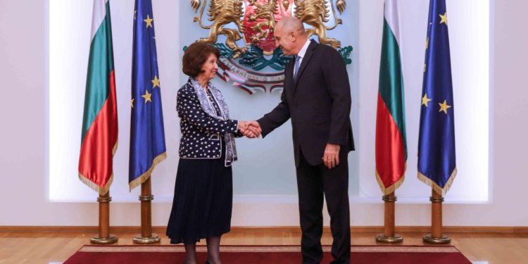 Η Βόρεια Μακεδονία προέβη σε διάβημα διαμαρτυρίας στον πρέσβη της Βουλγαρίας στα Σκόπια, ο οποίος αρνήθηκε να το παραλάβει Η Βόρεια Μακεδονία προέβη σε διάβημα διαμαρτυρίας στον πρέσβη της Βουλγαρίας στα Σκόπια, ο οποίος αρνήθηκε να το παραλάβει