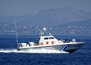 Ναυάγιο στη Σάμο με 33 μετανάστες – Τρεις νεκροί