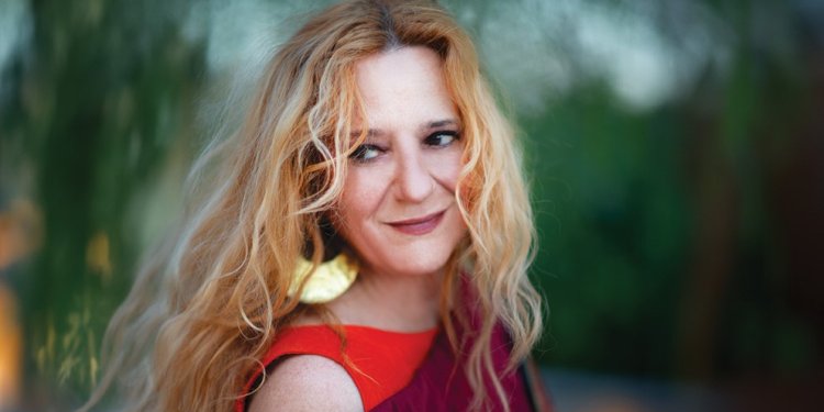 Γέφυρες: Η Ευανθία Ρεμπούτσικα επιστρέφει στο Ηρώδειο Γέφυρες: Η Ευανθία Ρεμπούτσικα επιστρέφει στο Ηρώδειο