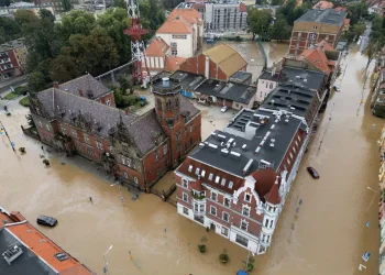 Έρχεται στην Ελλάδα – Η κακοκαιρία Boris σαρώνει την Ευρώπη: Δέκα νεκροί, χιλιάδες εκτοπισμένοι