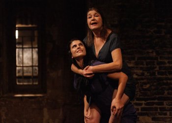 «Ο πόλεμος δεν έχει πρόσωπο γυναίκας» για 2η χρονιά στο Θέατρο Φούρνος