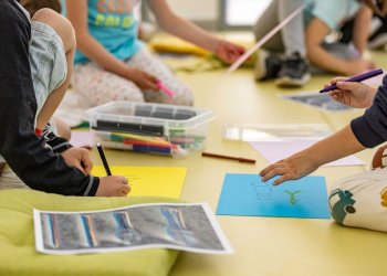 «Συν-δημιουργούμε»: Νέο εικαστικό εργαστήριο στη Δημοτική Αγορά Κυψέλης