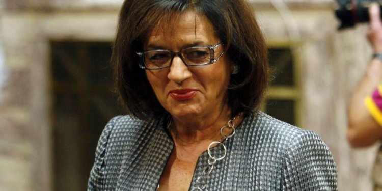 Σήμερα στο Αίγιο η κηδεία της Βάσως Παπανδρέου – Επικήδειο θα εκφωνήσει ο Νίκος Ανδρουλάκης