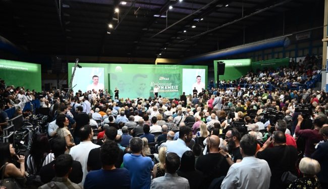 Κίνηση “Ματ” Δούκα στην Αθήνα με την τεράστια συγκέντρωση του Πανελληνίου