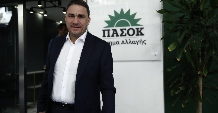 Τσουκαλάς: Καλοδεχούμενη η διόρθωση του κυβερνητικού εκπροσώπου σε απλές “κυβερνητικές πηγές”