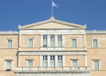 ΑΡΧΙΣΑΝ ΤΑ ΟΡΓΑΝΑ ΜΕΤΑΞΥ ΤΩΝ ΚΥΒΕΡΝΗΤΙΚΩΝ ΒΟΥΛΕΥΤΩΝ