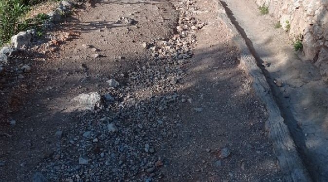 Αποκατάσταση των εισόδων στο Γυμνάσιο και στον ναό της Αθηνάς Προναίας στους Δελφούς Αποκατάσταση των εισόδων στο Γυμνάσιο και στον ναό της Αθηνάς Προναίας στους Δελφούς