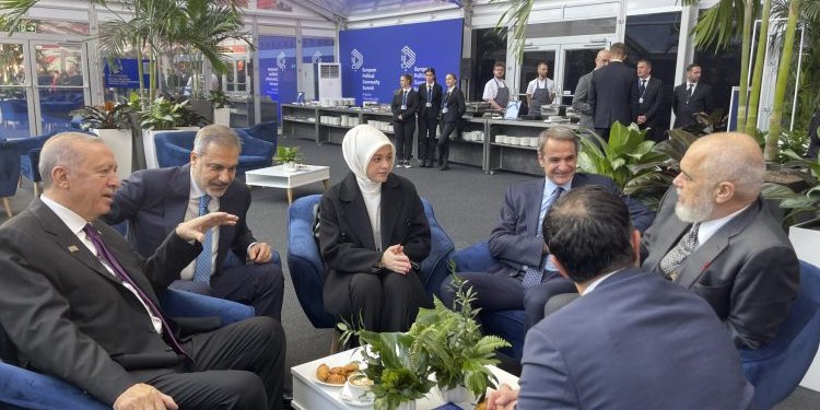 ΜΙΑ ΔΙΑΦΟΡΕΤΙΚΗ ΑΠΟΨΗ ΓΙΑ ΟΤΙ ΕΓΙΝΕ ΜΕ ΤΟΝ ΣΑΜΑΡΑ ΜΙΑ ΔΙΑΦΟΡΕΤΙΚΗ ΑΠΟΨΗ ΓΙΑ ΟΤΙ ΕΓΙΝΕ ΜΕ ΤΟΝ ΣΑΜΑΡΑ