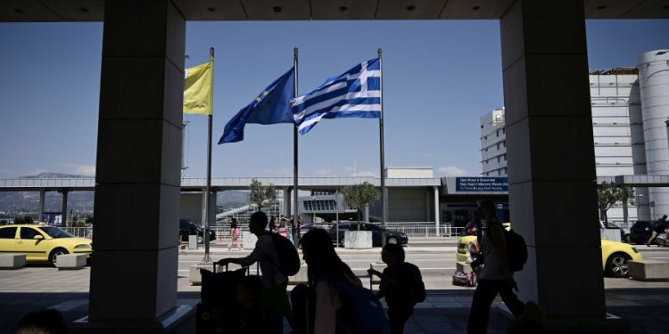 Ελ. Βενιζέλος: Μια άλλη Γερμανία γνώρισαν οι ταξιδιώτες στον χώρο του αεροδρομίου Ελ. Βενιζέλος: Μια άλλη Γερμανία γνώρισαν οι ταξιδιώτες στον χώρο του αεροδρομίου