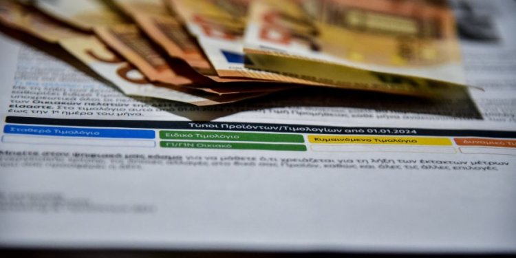 «Παράθυρο» Σκυλακάκη για επιδότηση των πράσινων τιμολογίων ρεύματος τον Δεκέμβριο «Παράθυρο» Σκυλακάκη για επιδότηση των πράσινων τιμολογίων ρεύματος τον Δεκέμβριο