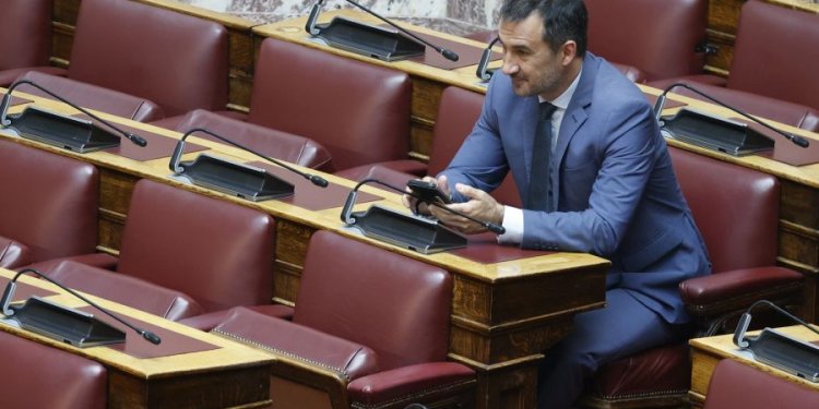 Ο προϋπολογισμός του 2025 επισφραγίζει τις ανισότητες – FANTOMAS.GR
