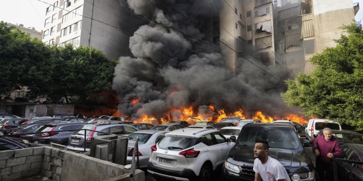 Μ. Ανατολή: Ισραηλινά πλήγματα στην Τύρο και στη Γάζα – Σειρήνες στο κεντρικό Ισραήλ