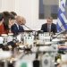 ΟΙ ΚΟΚΚΙΝΕΣ ΓΡΑΜΜΕΣ ΤΗΣ ΚΥΒΕΡΝΗΣΗΣ ΚΑΙ ΤΑ ΚΟΜΜΑΤΑ ΣΤΑ ΔΕΞΙΑ