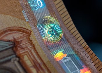 ΑΠΟ ΤΟ ΚΑΚΟ ΣΤΟ ΧΕΙΡΟΤΕΡΟ ΤΑ ΜΕΓΕΘΗ ΣΤΗΝ ΧΩΡΑ