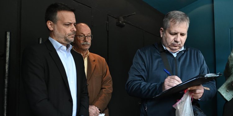 Δήμος Αθηναίων – Η αποστομωτική απάντηση στον Μπακογιάννη που είπε ότι σφραγίστηκε λάθος κλαμπ στη Βουλιαγμένης Δήμος Αθηναίων – Η αποστομωτική απάντηση στον Μπακογιάννη που είπε ότι σφραγίστηκε λάθος κλαμπ στη Βουλιαγμένης