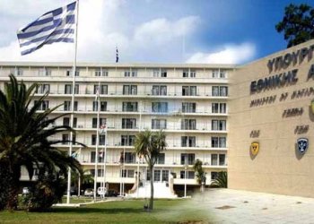 Ελλάδα σε  σταυροδρόμι επιλογών ή αδιέξοδο;  Με Παρίσι, με Τραμπ, με Ζελένσκι, με Νετανιάχου … αλλά χωρίς στρατηγικό σχέδιο.