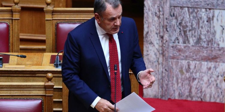 Ν. Παναγιωτόπουλος: Προς το παρόν το σύστημα υποδοχής προσφύγων αντέχει