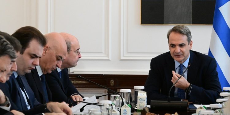 Συνεδριάζει το υπουργικό συμβούλιο – Δείτε την εισήγηση του πρωθυπουργού