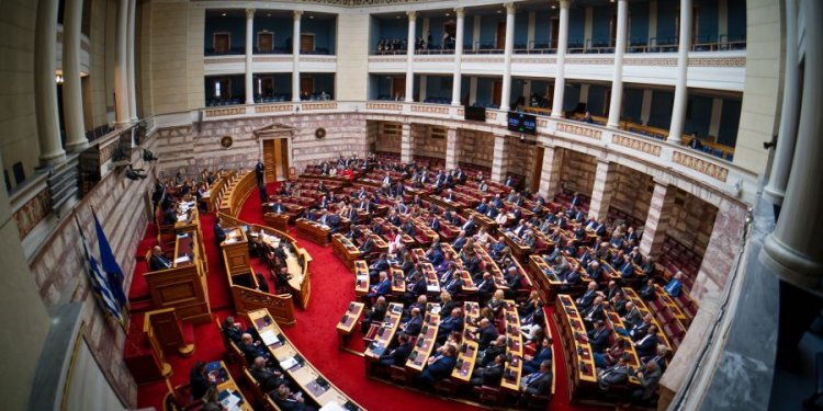 Ψηφίζεται απόψε η τροπολογία που προβλέπει κίνητρα για μετεγκατάσταση νοικοκυριών σε ακριτικές περιοχές Ψηφίζεται απόψε η τροπολογία που προβλέπει κίνητρα για μετεγκατάσταση νοικοκυριών σε ακριτικές περιοχές