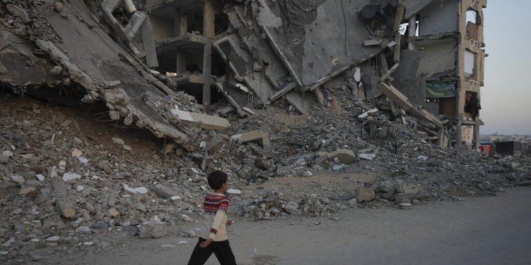 Τέσσερις Παλαιστίνιοι νεκροί σε ισραηλινή στρατιωτική επιχείρηση κοντά στην Τζενίν Τέσσερις Παλαιστίνιοι νεκροί σε ισραηλινή στρατιωτική επιχείρηση κοντά στην Τζενίν