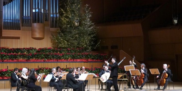 Μουσικές στην Αυλή του Βασιλιά Ήλιου: Εορταστική συναυλία με την Καμεράτα