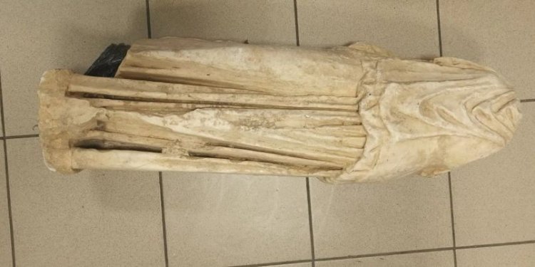 Σε σακούλα απορριμμάτων εντοπίστηκε άγαλμα των ελληνιστικών χρόνων – FANTOMAS.GR