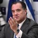 Στον εισαγγελέα αναμένεται να οδηγηθεί σήμερα ένας 52χρονος άνδρας , ο οποίος απειλούσε διαδικτυακά τον υπουργό Υγείας, Άδωνι Γεωργιάδη με αναρτήσεις στα social media η οποίες είχαν  απειλητικό και υβριστικό περιεχόμενο και με τις οποίες  υποκινούσαν και άλλους χρήστες σε βία και εγκληματικές πράξεις .
