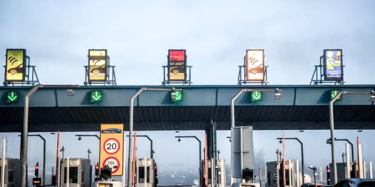 Προαιρετική η εκτύπωση της απόδειξης πληρωμής στα διόδια Προαιρετική η εκτύπωση της απόδειξης πληρωμής στα διόδια